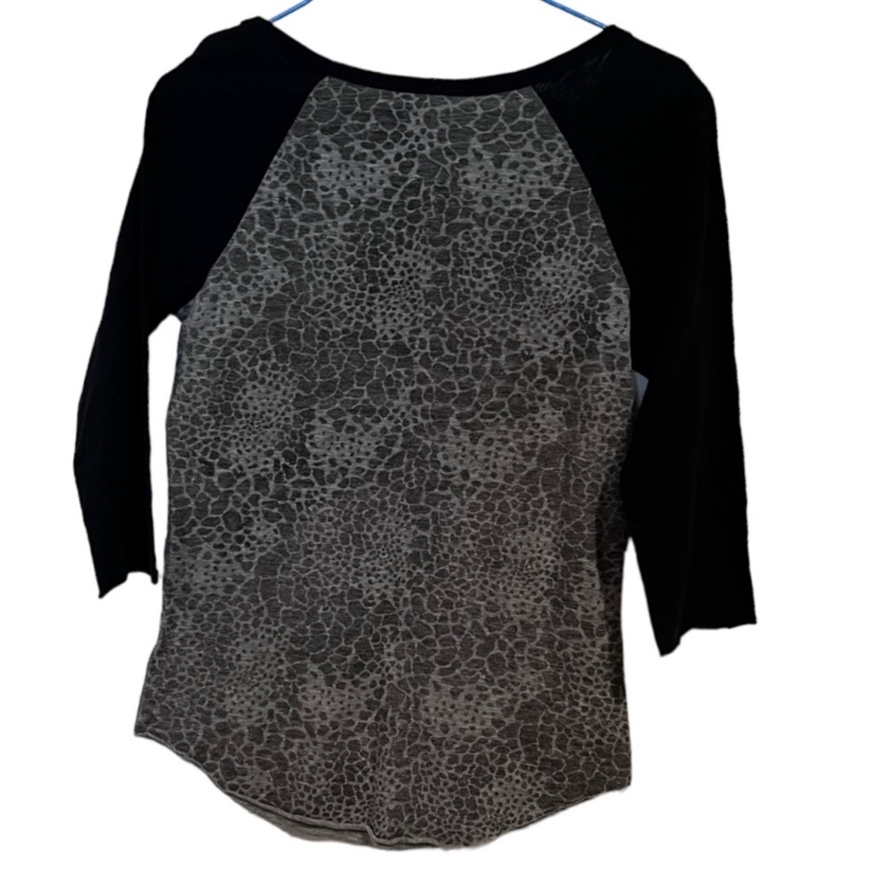 - Vans off the wall classic Black and Gray Women's Top or long sleeve tee - Picture 2 of 5